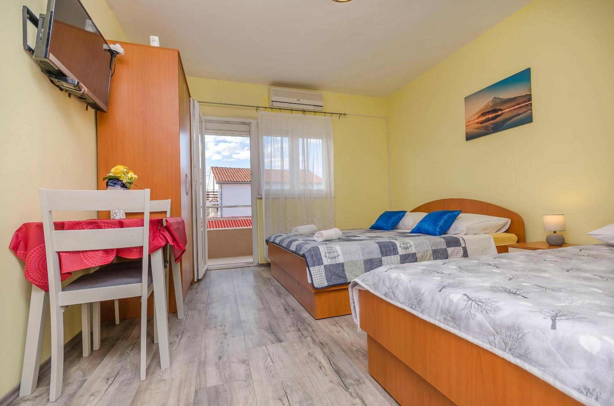 Apartments Rajka Vodice Exterior foto