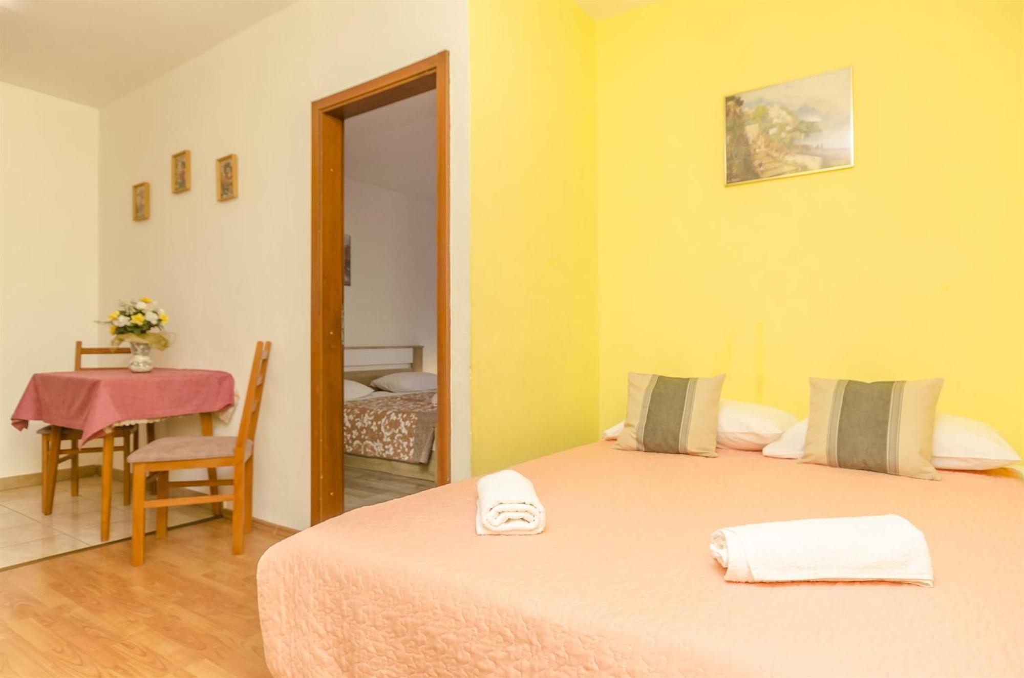 Apartments Rajka Vodice Exterior foto