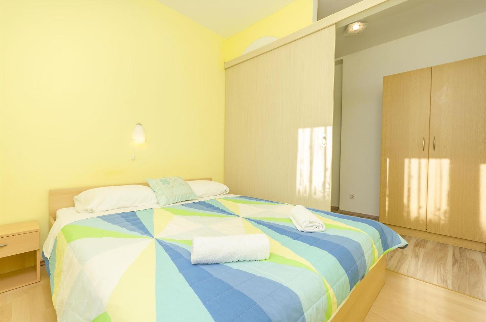 Apartments Rajka Vodice Exterior foto